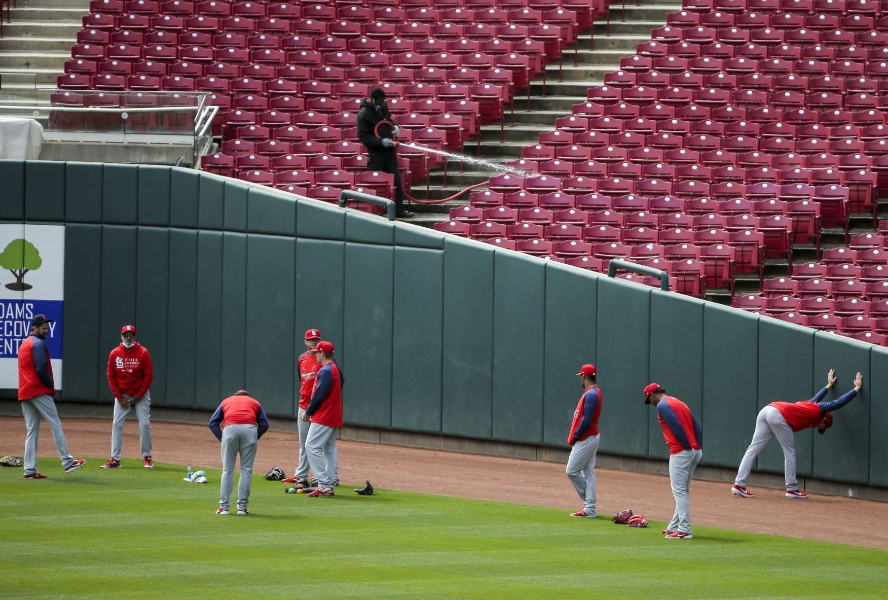 Cardinals hold a team workout ahead of opening day